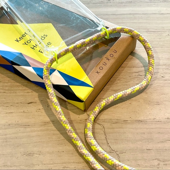 NEW! XouXou iPhone X/XS clear case with cord - Picture 2 of 7